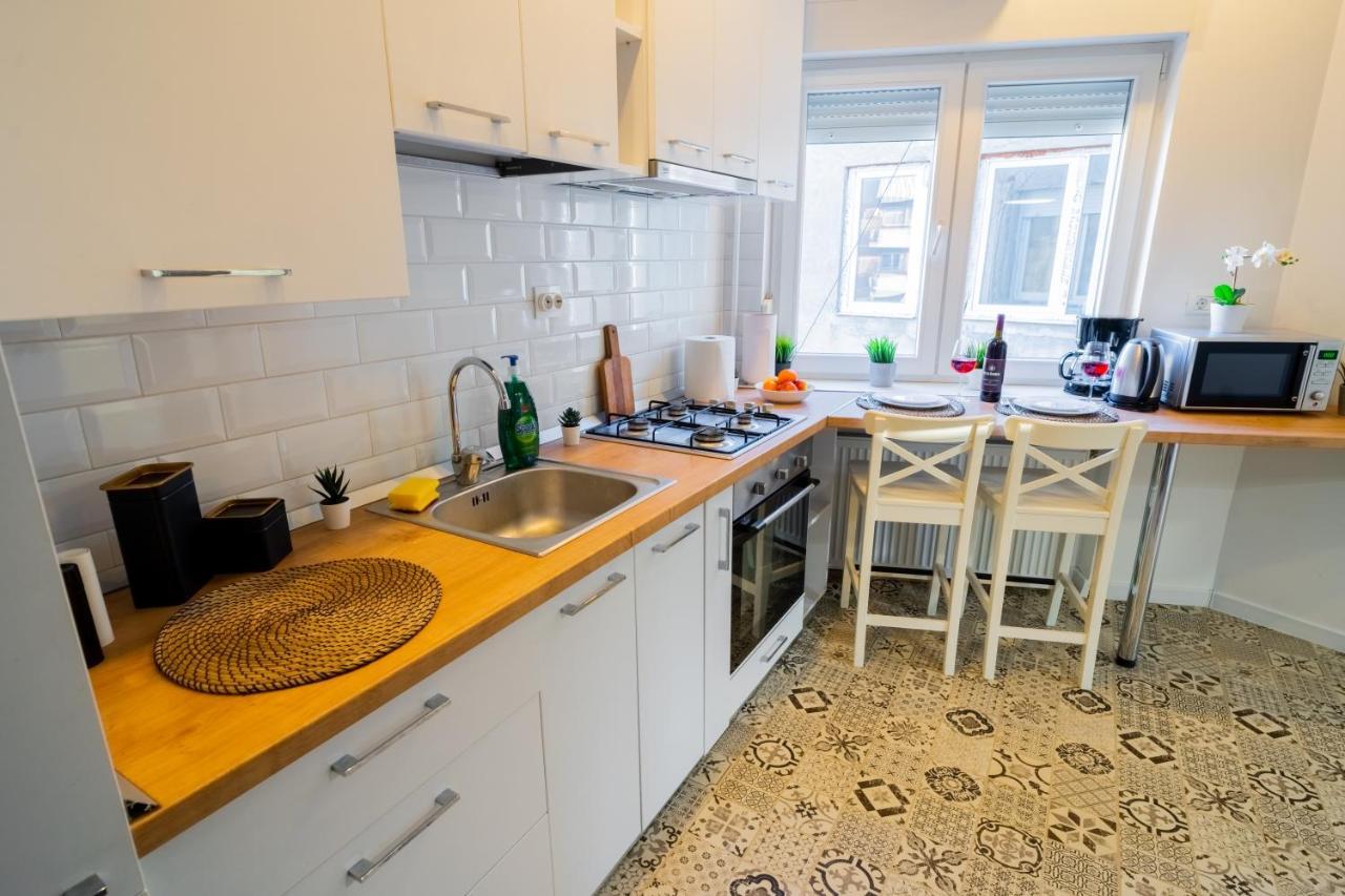 One Bedroom Flat In Bucharest'S Historic District Dış mekan fotoğraf